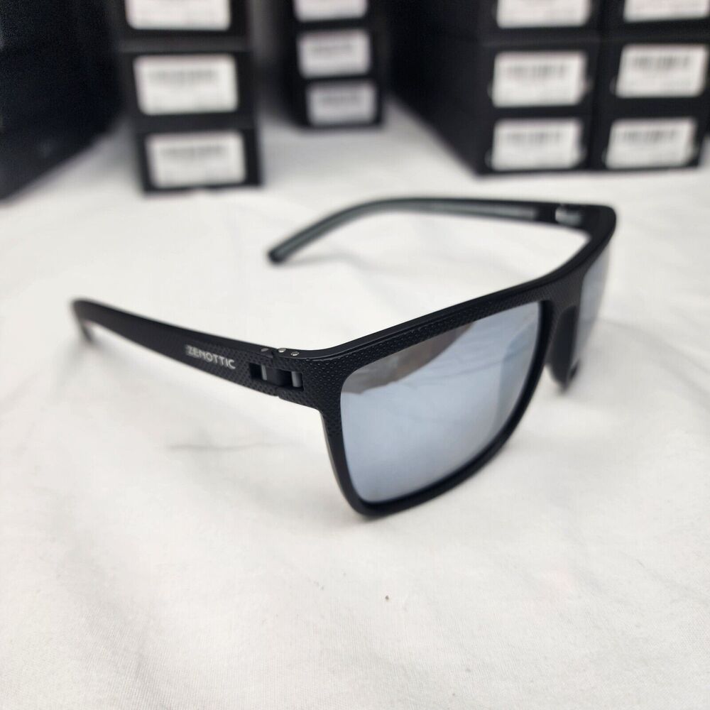 Polarized Sunglasses for Men Lightweight UV400 Protection Square Sun Glasses